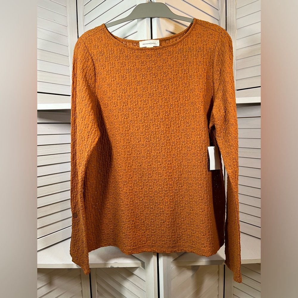 NEW TREASURE & BOND TOP